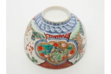 上手物　江戸期　古伊万里　色絵　約12cm　3.7寸　華やかな雰囲気溢れる蓋付き茶碗3客セット(松竹梅、金彩、風景、花、器、どんぶり、蓋茶碗、和食器、三寸七分)(R-082822)