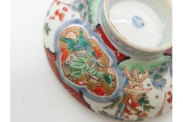 上手物　江戸期　古伊万里　色絵　約12cm　3.7寸　華やかな雰囲気溢れる蓋付き茶碗3客セット(松竹梅、金彩、風景、花、器、どんぶり、蓋茶碗、和食器、三寸七分)(R-082822)