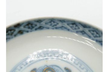 上手物　江戸期　古伊万里　色絵　約12cm　3.7寸　華やかな雰囲気溢れる蓋付き茶碗3客セット(松竹梅、金彩、風景、花、器、どんぶり、蓋茶碗、和食器、三寸七分)(R-082822)