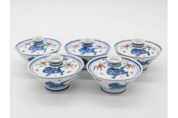 有田焼　伊万里　染錦　獅子　宝珠　約9cm　2.9寸　匠の美技を感じる蓋付き茶碗5客セット(珍味入れ、器、どんぶり、和食器、二寸九分)(R-082824)