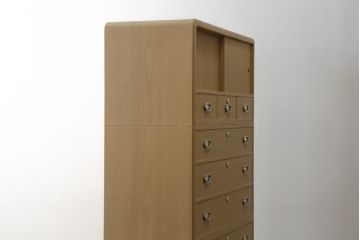 中古　美品　光彦刻　品のある金具が魅力的な加茂総桐箪笥(総桐たんす、四方丸、大丸、衣装箪笥、収納箪笥、和タンス、引き出し、上下バラ売り可能)(R-082826)