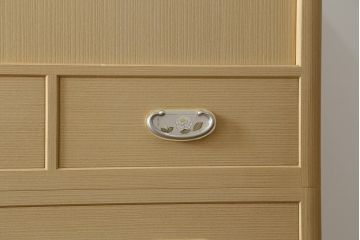 中古　美品　光彦刻　品のある金具が魅力的な加茂総桐箪笥(総桐たんす、四方丸、大丸、衣装箪笥、収納箪笥、和タンス、引き出し、上下バラ売り可能)(R-082826)