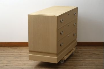 中古　美品　光彦刻　品のある金具が魅力的な加茂総桐箪笥・下段(総桐たんす、四方丸、大丸、収納箪笥、和タンス、引き出し、ローボード、サイドチェスト、テレビ台、テレビボード)(R-082829)