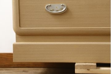 中古　美品　光彦刻　品のある金具が魅力的な加茂総桐箪笥・下段(総桐たんす、四方丸、大丸、収納箪笥、和タンス、引き出し、ローボード、サイドチェスト、テレビ台、テレビボード)(R-082829)
