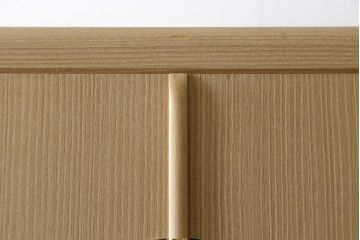 中古　美品　光彦刻　淡い色合いの品のある金具が魅力的な加茂総桐箪笥・上段(総桐たんす、四方丸、大丸、収納箪笥、和タンス、観音箪笥、ローボード、ローチェスト、引き出し、テレビ台、テレビボード)(R-082831)
