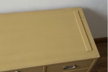 中古　美品　光彦刻　上品な雰囲気の金具が魅力的な加茂総桐箪笥・中段(総桐たんす、四方丸、大丸、収納箪笥、和タンス、引き出し、ローボード、ローチェスト、テレビ台、テレビボード)(R-082832)