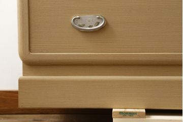 中古　美品　光彦刻　上品な雰囲気の金具が魅力的な加茂総桐箪笥・下段(総桐たんす、四方丸、大丸、収納箪笥、和タンス、引き出し、サイドチェスト、ローボード、テレビ台、テレビボード)(R-082833)