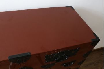中古　超美品　仙台民芸箪笥(仙台箪笥)　欅産業　漆塗りの朱色に黒々とした金具が映える衣装箪笥(整理箪笥、和タンス、収納箪笥、民芸箪笥、引き出し、チェスト)(定価約110万円)(R-082835)