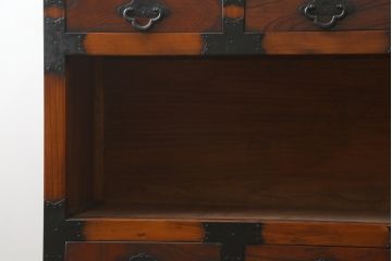 中古　存在感のある佇まいが魅力的なアンティーク調の時代箪笥サイドボード(収納棚、戸棚、収納箪笥、整理箪笥、サイドキャビネット、引き出し)(R-082836)