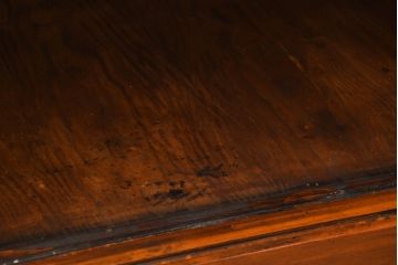 中古　存在感のある佇まいが魅力的なアンティーク調の時代箪笥サイドボード(収納棚、戸棚、収納箪笥、整理箪笥、サイドキャビネット、引き出し)(R-082836)