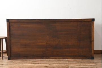 中古　存在感のある佇まいが魅力的なアンティーク調の時代箪笥サイドボード(収納棚、戸棚、収納箪笥、整理箪笥、サイドキャビネット、引き出し)(R-082836)