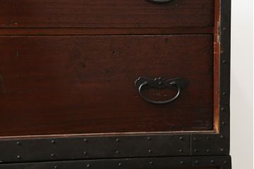 和製アンティーク　希少!!　歳月を重ねた風格と美しさが魅力の二段重ねの船箪笥(半櫃(ハンガイ)、衣装タンス、引き出し、ローチェスト、ローボード、収納箪笥)(R-082837)