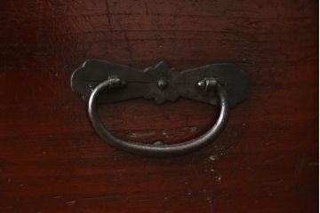 和製アンティーク　希少!!　歳月を重ねた風格と美しさが魅力の二段重ねの船箪笥(半櫃(ハンガイ)、衣装タンス、引き出し、ローチェスト、ローボード、収納箪笥)(R-082837)