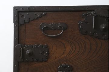 和製アンティーク　希少!!　歳月を重ねた風格と美しさが魅力の二段重ねの船箪笥(半櫃(ハンガイ)、衣装タンス、引き出し、ローチェスト、ローボード、収納箪笥)(R-082837)