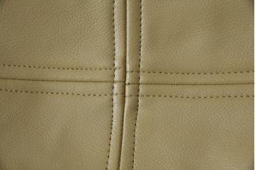 中古　美品　BoConcept(ボーコンセプト)　SQUILLA(スキラ)　合皮　インテリアのアクセントになるラウンジチェア(1Pソファ、一人掛け、1人掛け、椅子、イス、北欧)(R-082840)