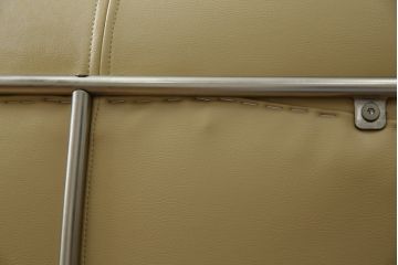 中古　美品　BoConcept(ボーコンセプト)　SQUILLA(スキラ)　合皮　インテリアのアクセントになるラウンジチェア(1Pソファ、一人掛け、1人掛け、椅子、イス、北欧)(R-082840)