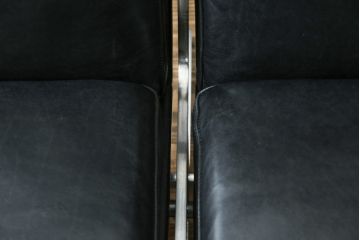 デンマークビンテージ　希少モデル!!　モビリア(mobilia)取り扱い　BO-EX社製　BO-562　デンマーク出身デザイナーヨルゲン・カストホルムデザインのモダンなデザインがかっこいい2人掛けソファ(2人掛け、二人掛けソファ、ヴィンテージ、応接セット、北欧)(R-082841)