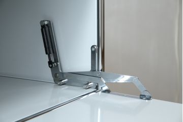 中古　美品!!　スイス　USMハラー(USM Haller)　美しくシンプルなデザインが目を引くキャビネット(サイドチェスト、引き出し、店舗什器)(R-082842)