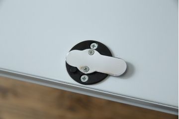 中古　美品!!　スイス　USMハラー(USM Haller)　美しくシンプルなデザインが目を引くキャビネット(サイドチェスト、引き出し、店舗什器)(R-082842)