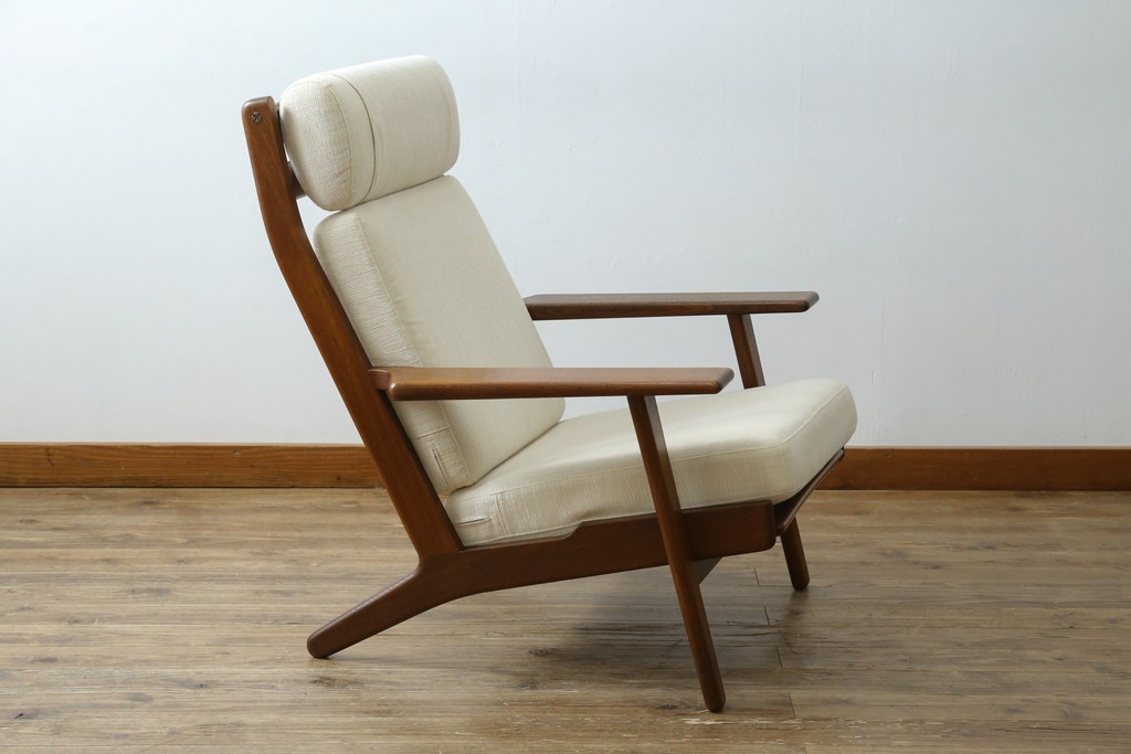 デンマークビンテージ　GETAMA(ゲタマ)　Hans J Wegner(ハンス・J・ウェグナー)　GE290A　オーク材　くつろぎの空間を演出するイージーチェア　(R-082844)