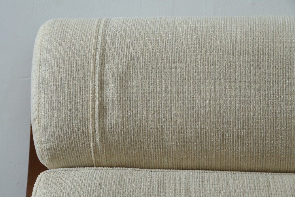 デンマークビンテージ　GETAMA(ゲタマ)　Hans J Wegner(ハンス・J・ウェグナー)　GE290A　オーク材　くつろぎの空間を演出するイージーチェア　(R-082844)