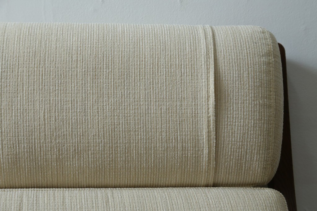 デンマークビンテージ　GETAMA(ゲタマ)　Hans J Wegner(ハンス・J・ウェグナー)　GE290A　オーク材　くつろぎの空間を演出するイージーチェア　(R-082844)