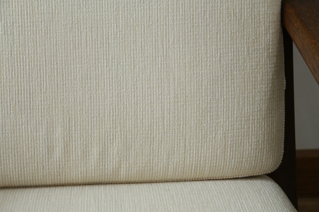 デンマークビンテージ　GETAMA(ゲタマ)　Hans J Wegner(ハンス・J・ウェグナー)　GE290A　オーク材　くつろぎの空間を演出するイージーチェア　(R-082844)