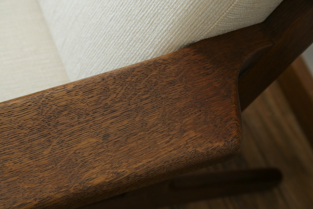 デンマークビンテージ　GETAMA(ゲタマ)　Hans J Wegner(ハンス・J・ウェグナー)　GE290A　オーク材　くつろぎの空間を演出するイージーチェア　(R-082844)