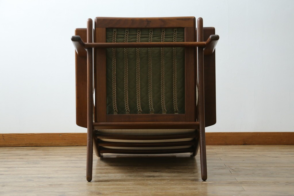 デンマークビンテージ　GETAMA(ゲタマ)　Hans J Wegner(ハンス・J・ウェグナー)　GE290A　オーク材　くつろぎの空間を演出するイージーチェア　(R-082844)