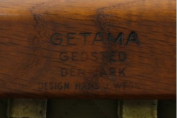 デンマークビンテージ　GETAMA(ゲタマ)　Hans J Wegner(ハンス・J・ウェグナー)　GE290A　オーク材　くつろぎの空間を演出するイージーチェア　(R-082844)