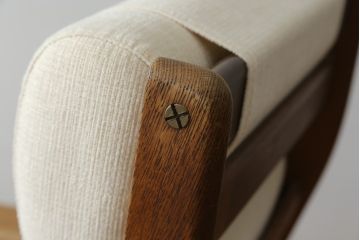 デンマークビンテージ　GETAMA(ゲタマ)　Hans J Wegner(ハンス・J・ウェグナー)　GE290A　オーク材　くつろぎの空間を演出するイージーチェア(椅子、イス、アームチェア、1P、一人掛け、1人掛けソファ、ヴィンテージ、北欧)(R-082844)