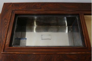 中古　美品!!　岩谷堂箪笥　菊幸　欅(ケヤキ)材　漆塗り　美しく迫力のある杢目が魅力的な長火鉢(木製火鉢、囲炉裏テーブル、ローテーブル、センターテーブル、リビングテーブル、座卓)(R-082845)