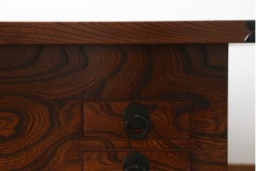中古　美品!!　岩谷堂箪笥　菊幸　欅(ケヤキ)材　漆塗り　美しく迫力のある杢目が魅力的な長火鉢(木製火鉢、囲炉裏テーブル、ローテーブル、センターテーブル、リビングテーブル、座卓)(R-082845)