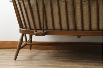 イギリスビンテージ　ERCOL(アーコール)　エバーグリーン　曲げ木のフレームが目を惹くハイバック2人掛けソファ(アームソファ、ラブソファ、二人掛け、ヴィンテージ、英国)(定価約72万円)(R-082849)