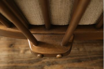 イギリスビンテージ　ERCOL(アーコール)　エバーグリーン　曲げ木のフレームが目を惹くハイバック2人掛けソファ(アームソファ、ラブソファ、二人掛け、ヴィンテージ、英国)(定価約72万円)(R-082849)