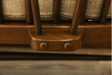 イギリスビンテージ　ERCOL(アーコール)　エバーグリーン　曲げ木のフレームが目を惹くハイバック2人掛けソファ　定価約72万円　(R-082849)