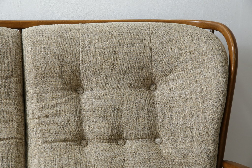 イギリスビンテージ　ERCOL(アーコール)　エバーグリーン　曲げ木のフレームが目を惹くハイバック2人掛けソファ　定価約72万円　(R-082849)