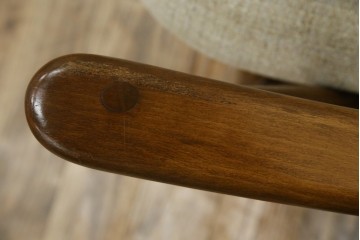 イギリスビンテージ　ERCOL(アーコール)　エバーグリーン　曲げ木のフレームが目を惹くハイバック2人掛けソファ　定価約72万円　(R-082849)