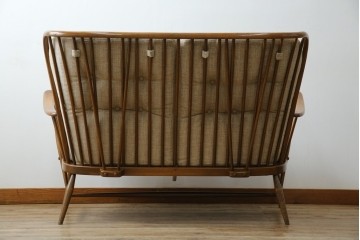 イギリスビンテージ　ERCOL(アーコール)　エバーグリーン　曲げ木のフレームが目を惹くハイバック2人掛けソファ　定価約72万円　(R-082849)