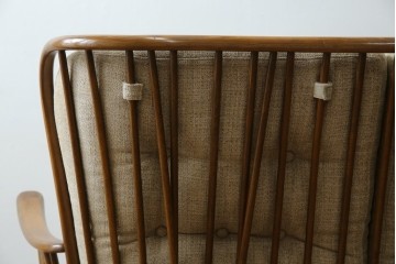 イギリスビンテージ　ERCOL(アーコール)　エバーグリーン　曲げ木のフレームが目を惹くハイバック2人掛けソファ　定価約72万円　(R-082849)