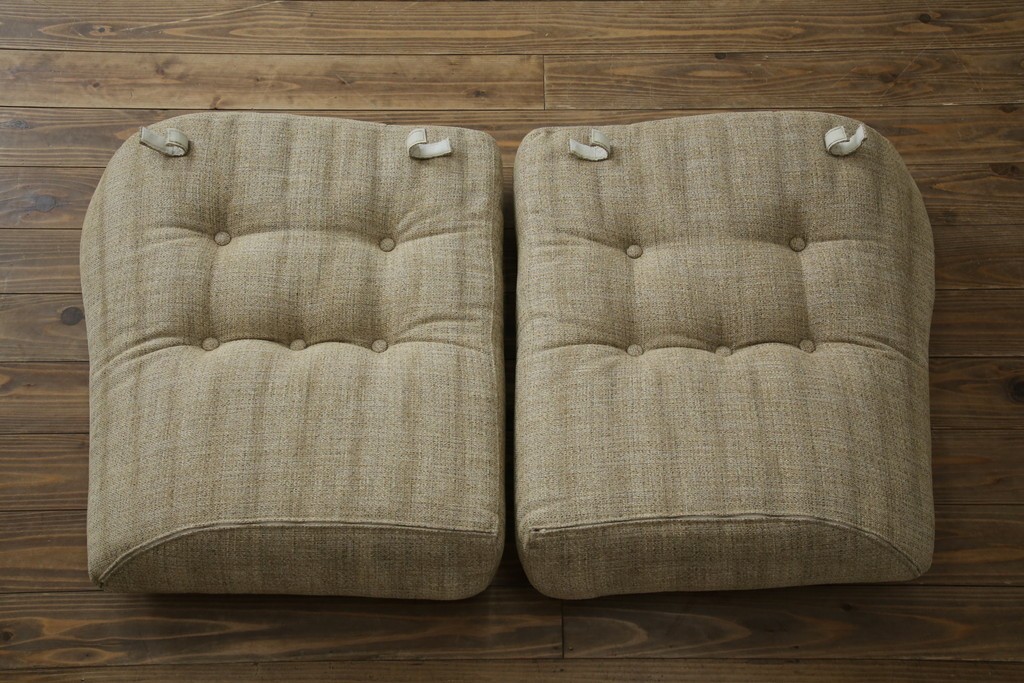 イギリスビンテージ　ERCOL(アーコール)　エバーグリーン　曲げ木のフレームが目を惹くハイバック2人掛けソファ　定価約72万円　(R-082849)