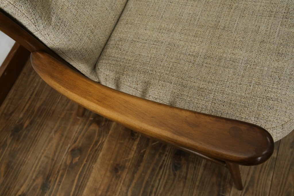 イギリスビンテージ　ERCOL(アーコール)　エバーグリーン　曲げ木のフレームが目を惹くハイバック2人掛けソファ　定価約72万円　(R-082849)