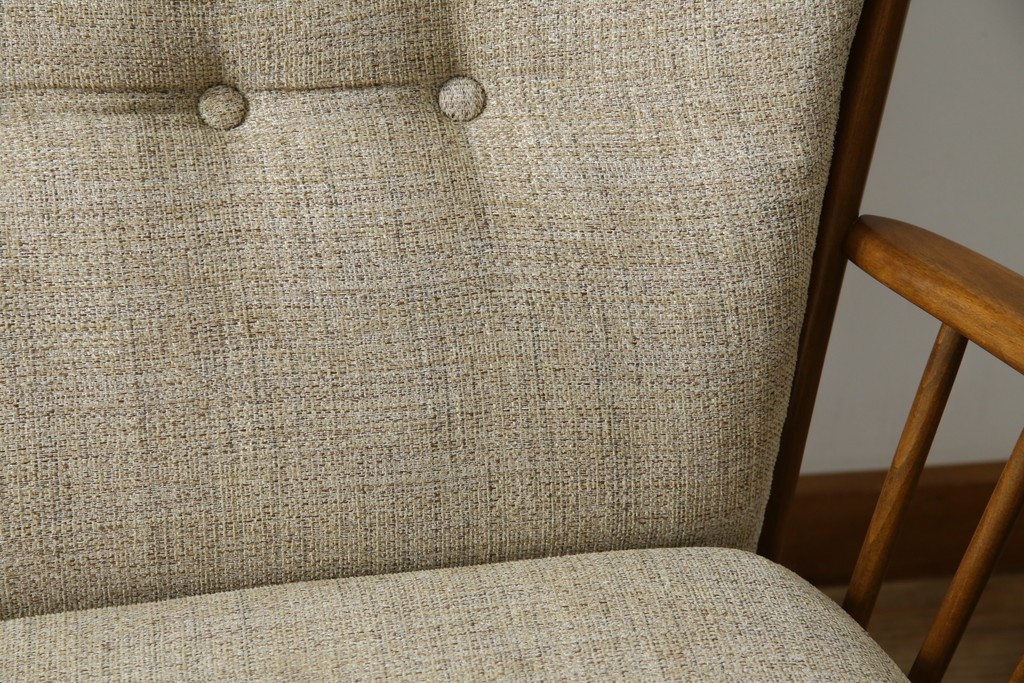 イギリスビンテージ　ERCOL(アーコール)　エバーグリーン　曲げ木のフレームが目を惹くハイバック2人掛けソファ　定価約72万円　(R-082849)