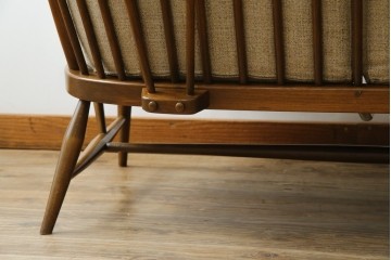 イギリスビンテージ　ERCOL(アーコール)　エバーグリーン　曲げ木のフレームが目を惹くハイバック2人掛けソファ　定価約72万円　(R-082849)