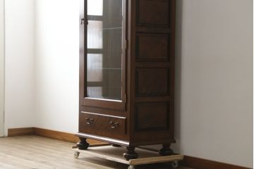 中古　特注品　松本民芸家具　シックな佇まいのキュリオケース(キャビネット、陳列棚、飾り棚、ガラスケース、コレクションケース、店舗什器)(R-082850)