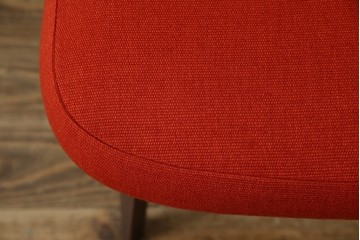 中古　美品　Knoll(ノル)　Saarinen Collection Conference Chair(サーリネン コレクション カンファレンスチェア)　 鮮やかな赤が印象的なアームレスチェア　定価約36万円相当　(R-082851)