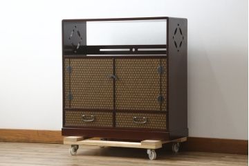 中古　美品　高級品!!　伝統工芸　箱根細工(寄木細工)　麻の葉文様が美しい茶棚(茶箪笥、茶タンス、収納棚、飾り棚、戸棚、サイドボード)(定価推定約60万円)(R-082852)