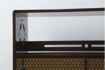 中古　美品　高級品!!　伝統工芸　箱根細工(寄木細工)　麻の葉文様が美しい茶棚(茶箪笥、茶タンス、収納棚、飾り棚、戸棚、サイドボード)(定価推定約60万円)(R-082852)