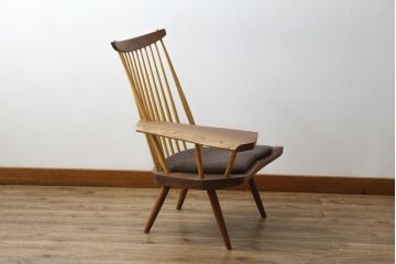 和製ヴィンテージ　ジョージナカシマ　桜製作所　LOUNGE ARM(ラウンジアーム)　One Arm(ワンアーム、片肘)　CN103　クッション付き　モダンに洗練された右アーム付きラウンジチェア(ジョージ・ナカシマ、アームチェア、イス、椅子、板座チェア、ビンテージ)(R-082853)