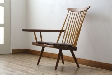 和製ヴィンテージ　ジョージナカシマ　桜製作所　LOUNGE ARM(ラウンジアーム)　One Arm(ワンアーム、片肘)　CN103　クッション付き　モダンに洗練された右アーム付きラウンジチェア(ジョージ・ナカシマ、アームチェア、イス、椅子、板座チェア、ビンテージ)(R-082853)